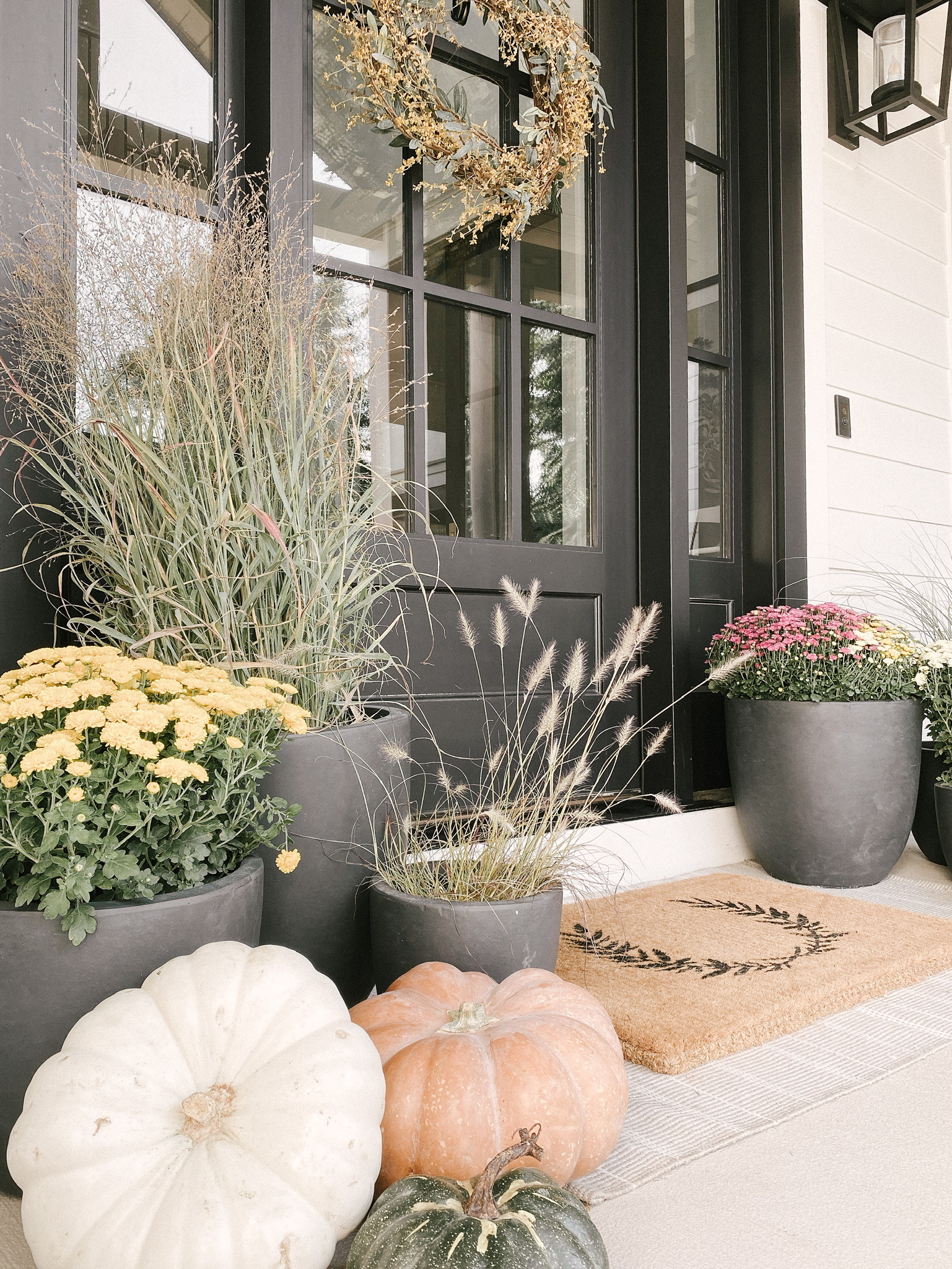 how to decorate your front porch for fall 