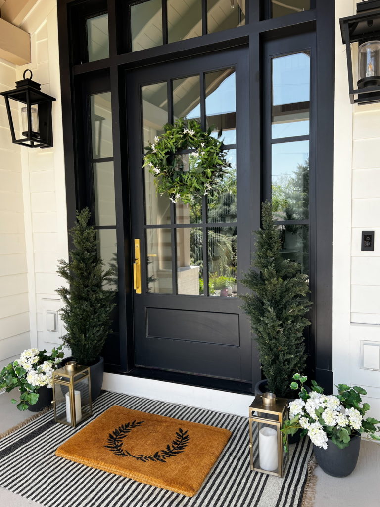 Front Porch Door Mat Layering Ideas for Fall 